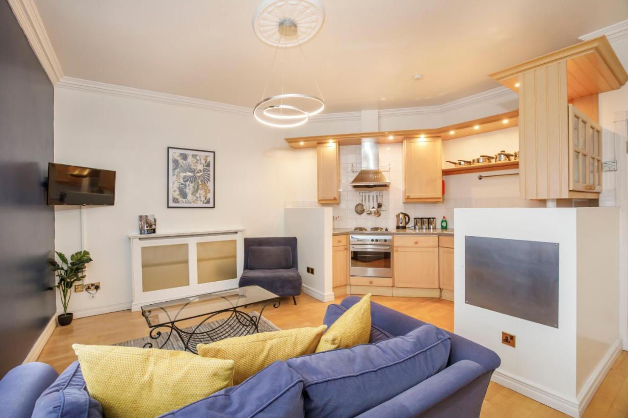 Shambles Suites In The Centre Of York, Sleeps 16 מראה חיצוני תמונה