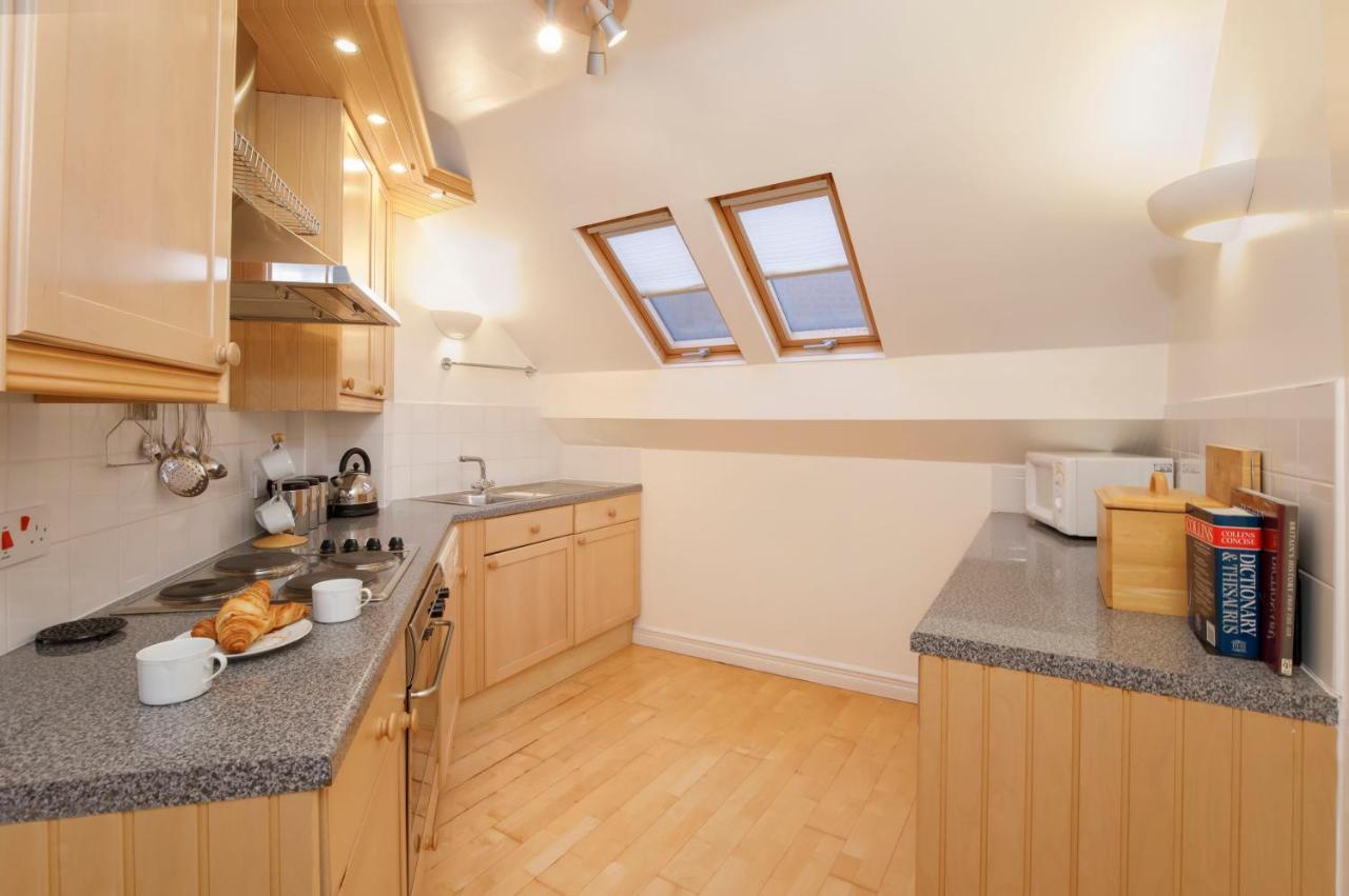 Shambles Suites In The Centre Of York, Sleeps 16 מראה חיצוני תמונה
