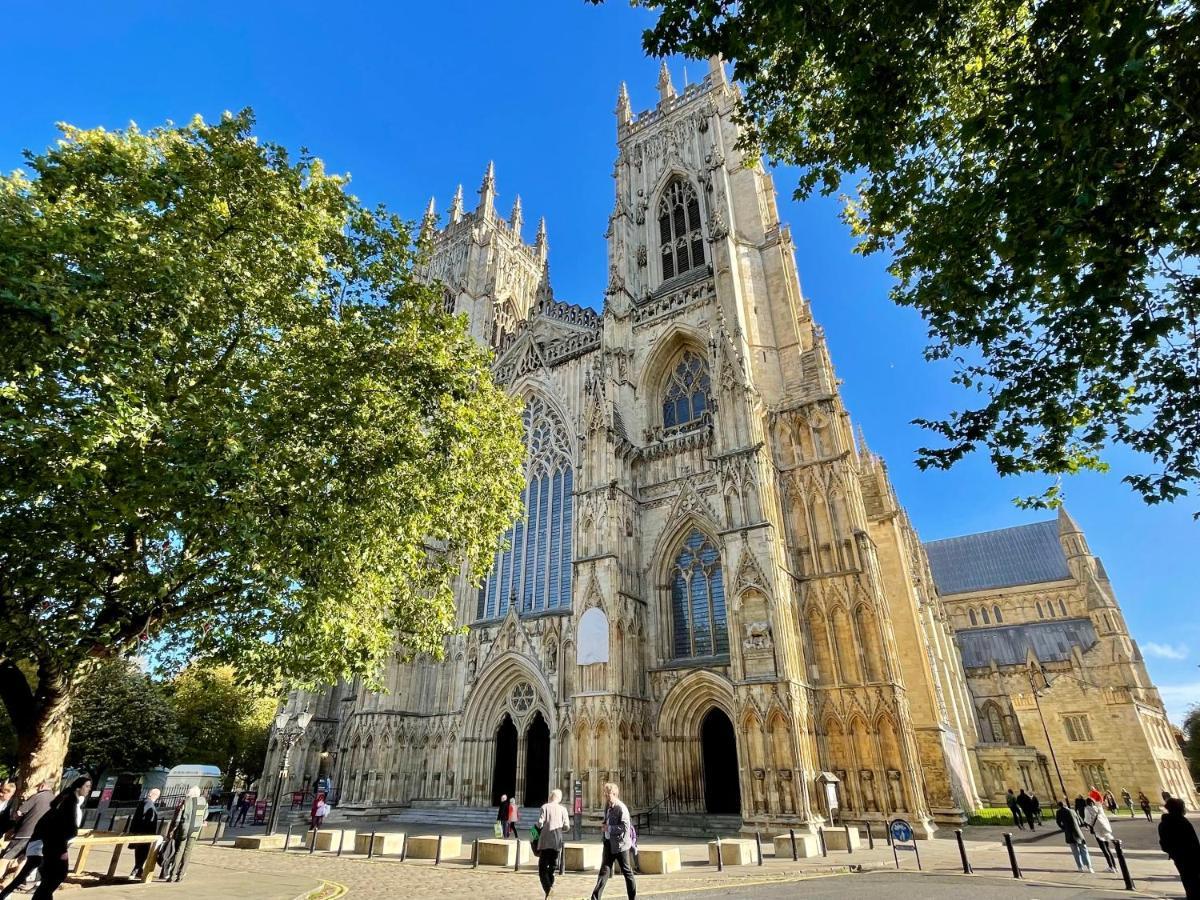 Shambles Suites In The Centre Of York, Sleeps 16 מראה חיצוני תמונה