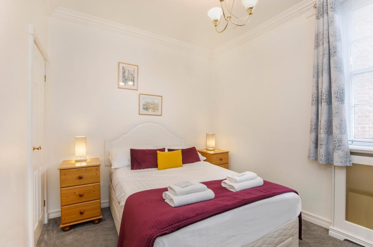 Shambles Suites In The Centre Of York, Sleeps 16 מראה חיצוני תמונה